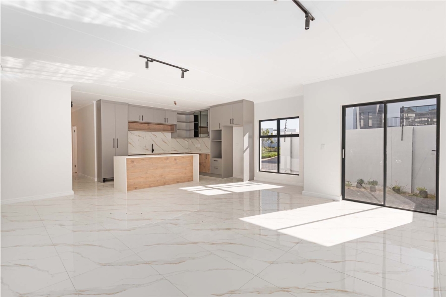 3 Bedroom Property for Sale in Sandown Western Cape